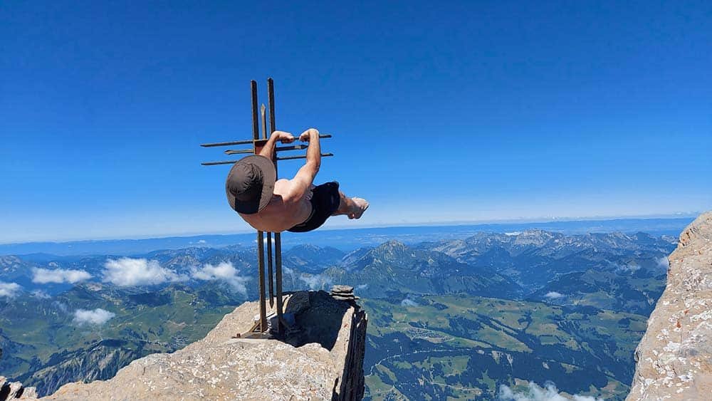 solid core front lever on cross