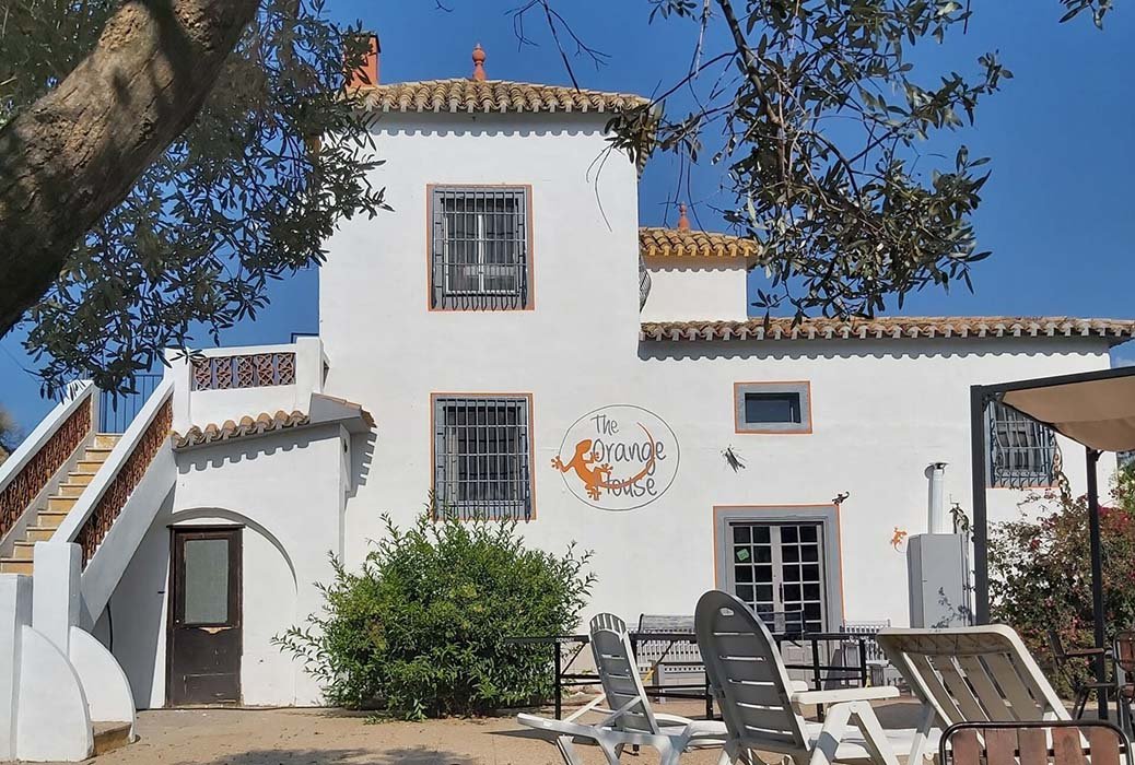 orange house climbing accomodation in costa blanca