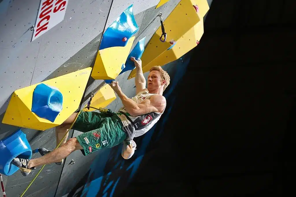 jakob schubert climbing at the 2018 world championships